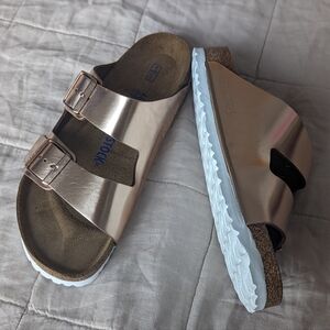Rose gold Arizona wide soft 40 Birkenstock sandals.